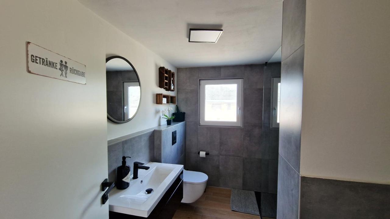 Ferienhaus Seeoase - 70Qm - Kamin -Terrassen - Parkplatz - Badestelle Fusslaeufig ヨーアヒムスタール エクステリア 写真